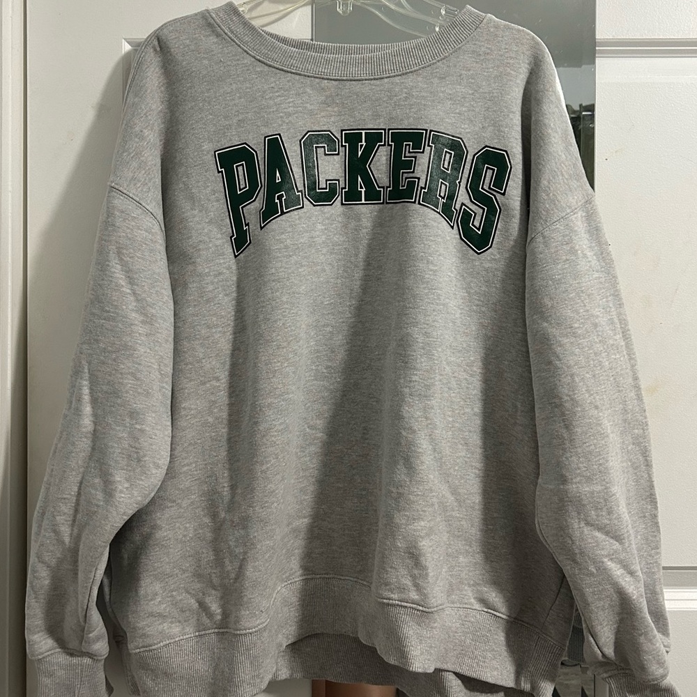 Green Bay Packers Crewneck - Erin Andrews Collection